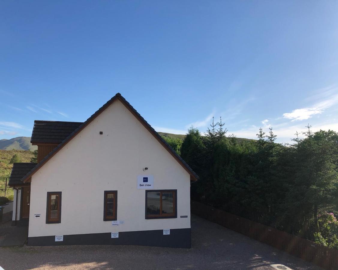 Highland Stays - Ben View Room & Jacuzzi Bath Fort William Esterno foto