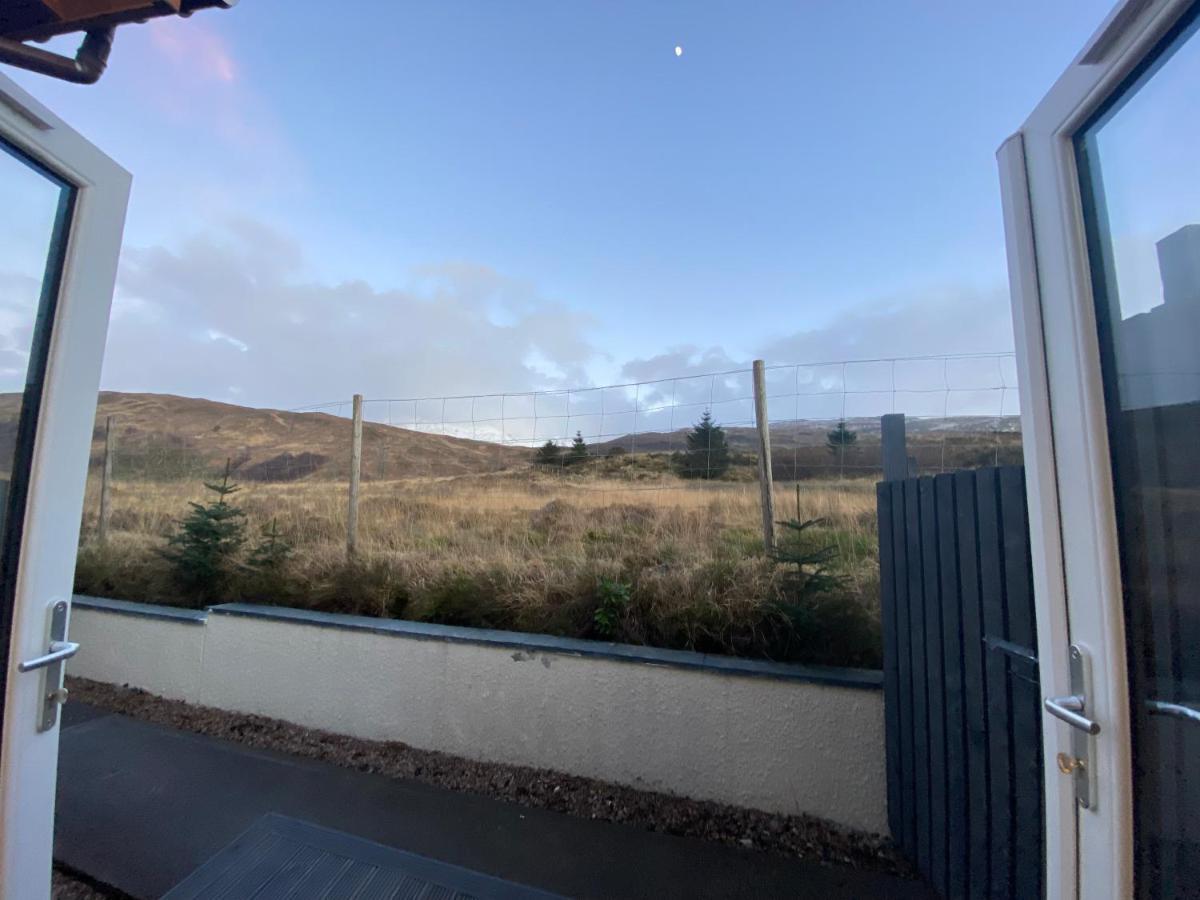 Highland Stays - Ben View Room & Jacuzzi Bath Fort William Esterno foto